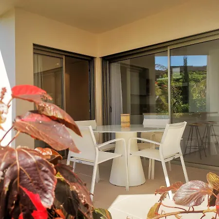 Brand New Surrounded By Tropical Gardens! Palm-mar
