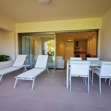 Apartment Brand New Surrounded By Tropical Gardens! *