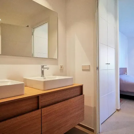 Brand New Surrounded By Tropical Gardens! Palm-mar