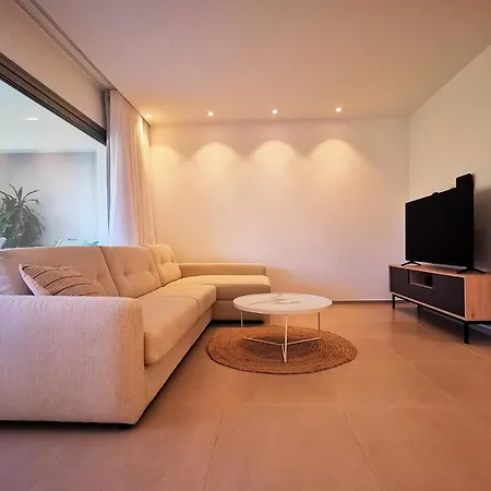Brand New Surrounded By Tropical Gardens! Apartment