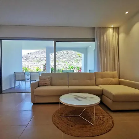 Brand New Surrounded By Tropical Gardens! *